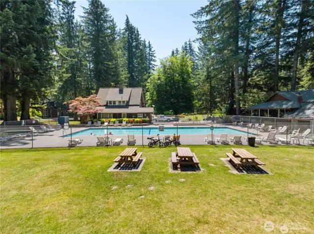 Pool and clubhouse