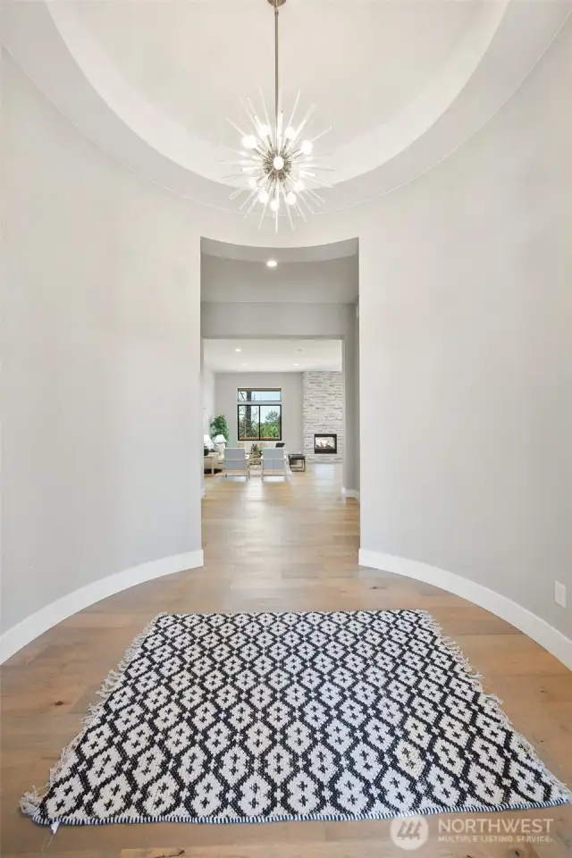 The dramatic rotunda entry impresses the moment you step through the front door.