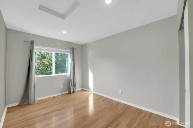 Secondary bedroom