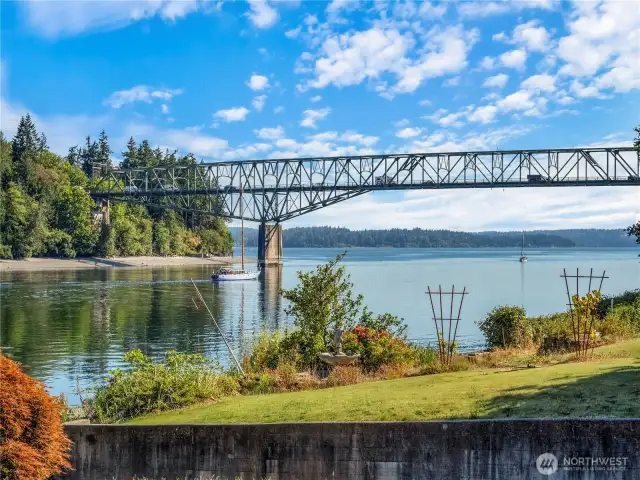 Watch boats sail through Agate Passage year round!