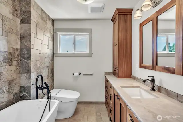 full bath upper