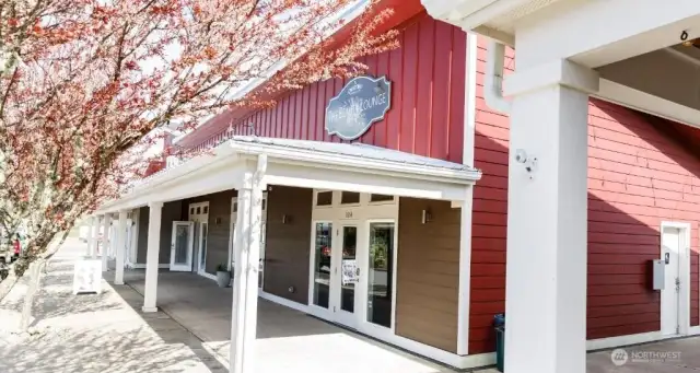Shops and stores all in walking distance from your front door.