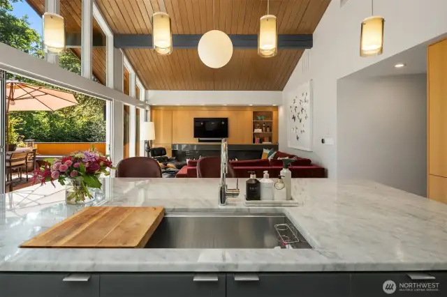 There's still plenty of time this summer/fall to enjoy the indoor-outdoor livability on offer here!