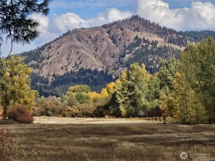 Last but not least, incredible views (again photos taken from the nature conservancy field) looking north and east...this photo was taken a short distance from the boundaries of the listed property...