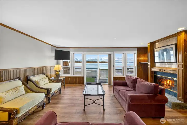 Main House Family Room