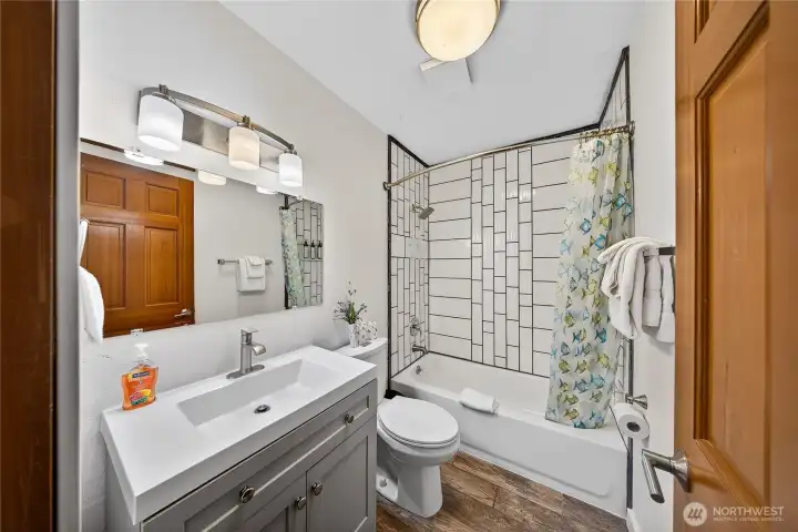 Cottage Bathroom