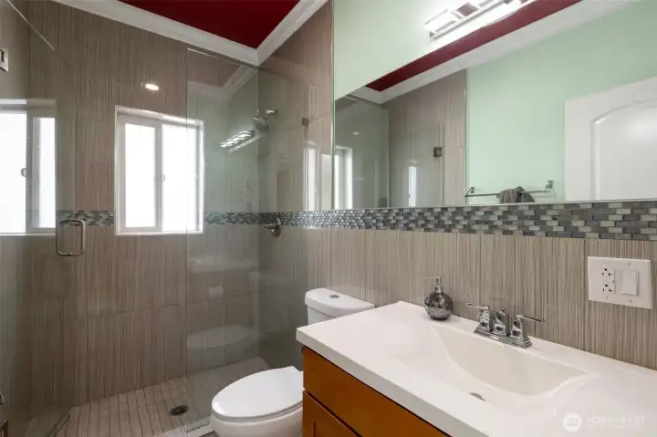 Individual bathroom for each room