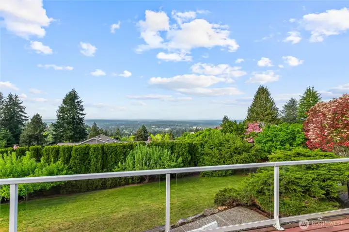 Horizon view from deck looking N