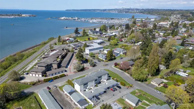 Close to downtown Blaine with marina, waterfront park, restaurants, and shopping