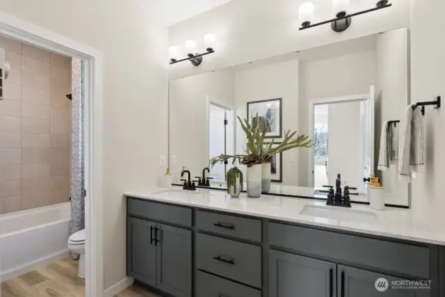 Photo of the SIENNA model home.