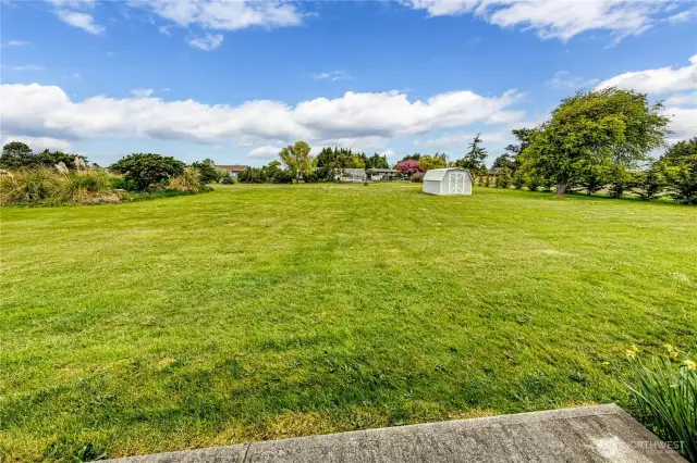 .872 acre lot.