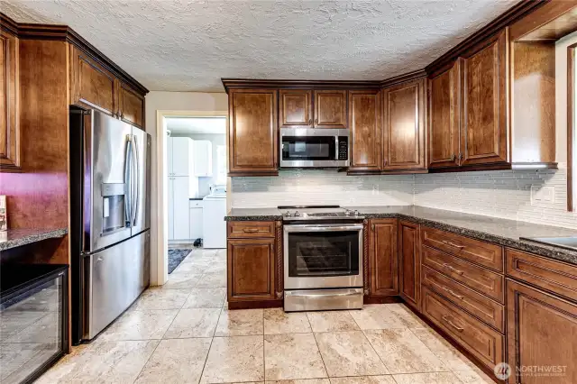 Pull-outs in base cabinets.