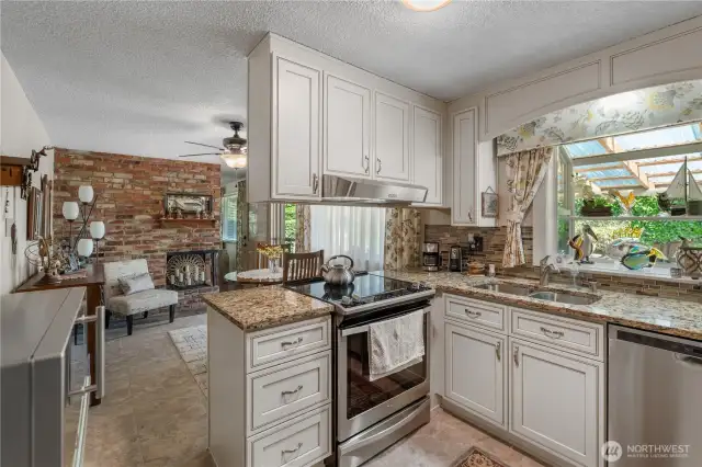 The kitchen was recently updated from top to bottom