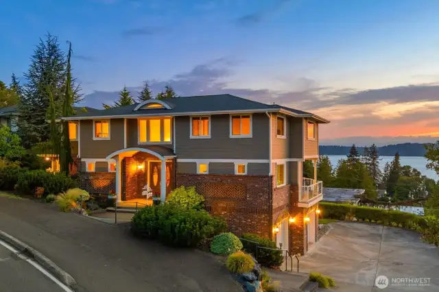 Happily situated above the town of Mukilteo