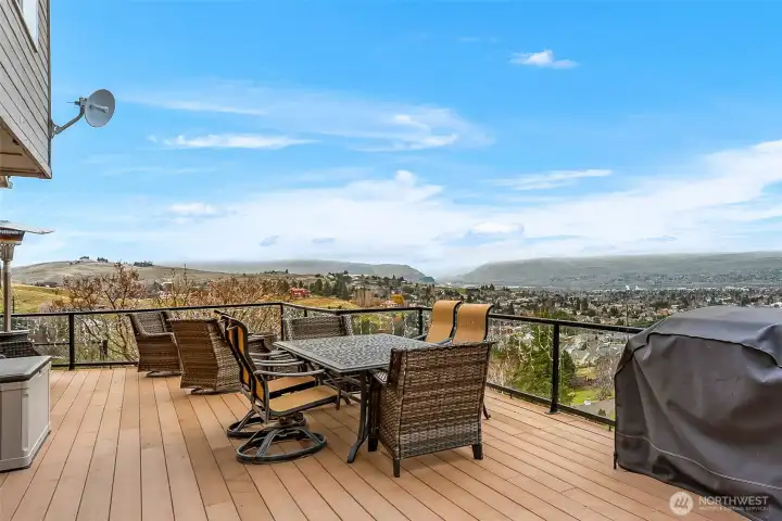 Views from the valley... all the way to Sunny Slope.