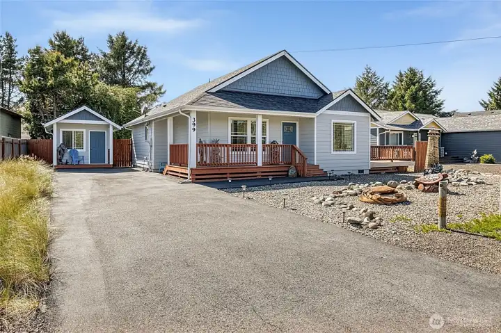 Amply Parking - Asphalt Driveway