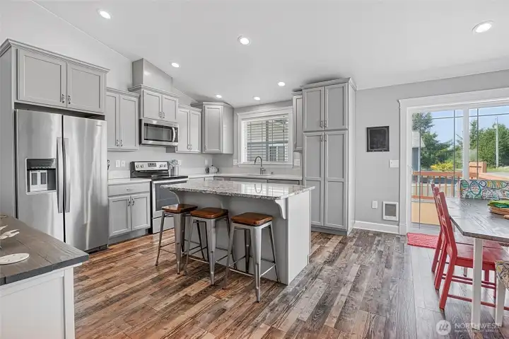Sliding Glass Door to Back Deck