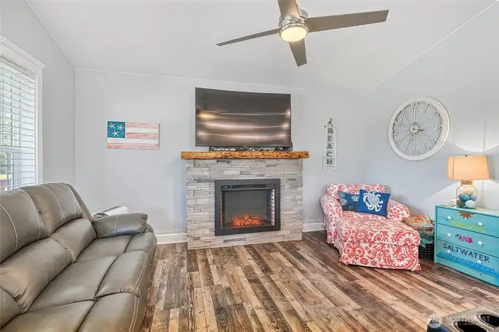 Beachy Decor - Sold Turnkey