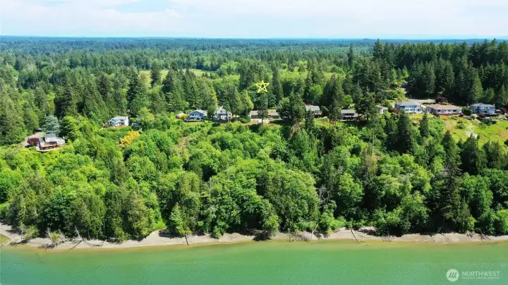 High bank saltwater home equals stunning sunset views! High bank saltwater home equals stunning sunset views!