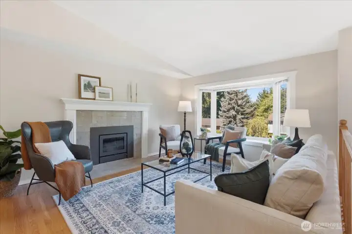 Spacious Bright Living Room