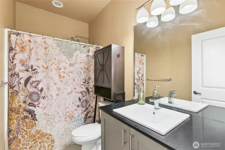 Full Hall bath Full Hall bath
