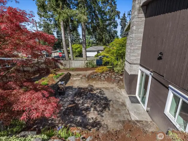Additional patio and gardening space