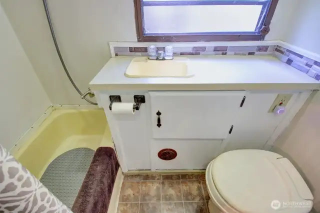 Full Bathroom