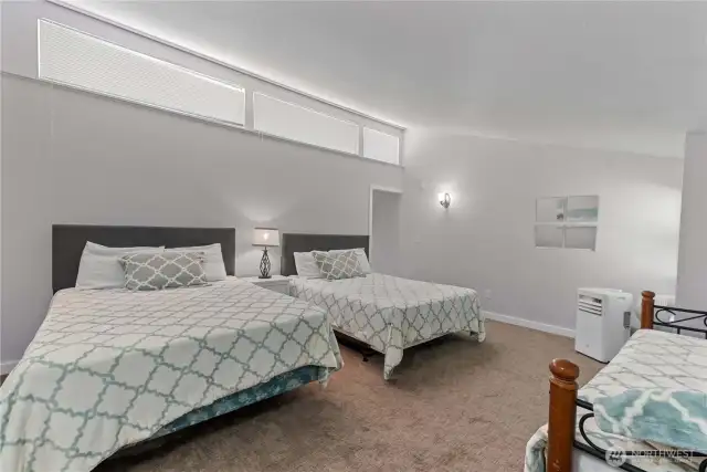 Lots of room for guests!