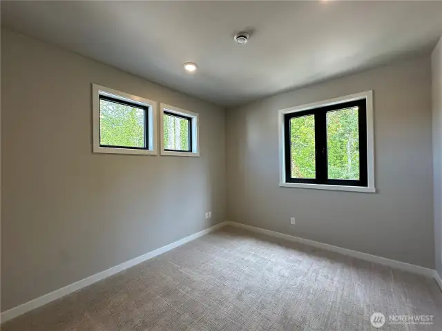 Guest bedroom 3