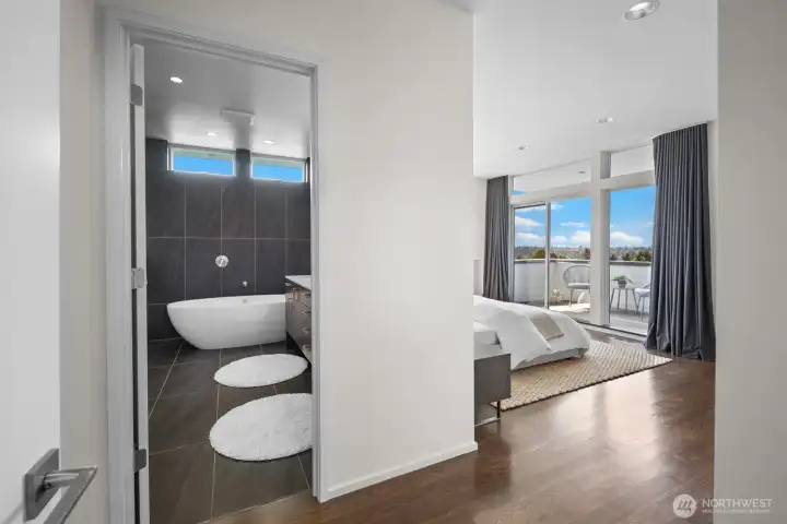 Primary suite