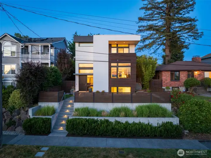 Custom Maple Leaf modern home