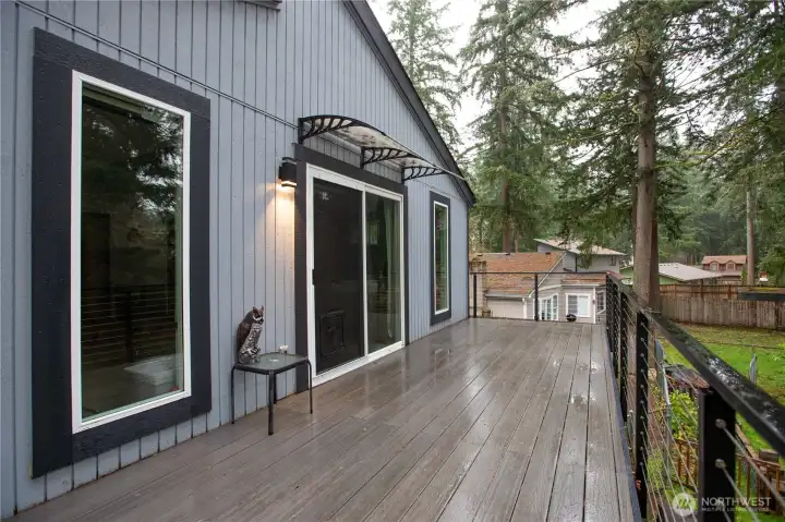 Deck just off of the loft area