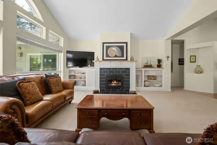 Gas fireplace for cozy days and nights.
