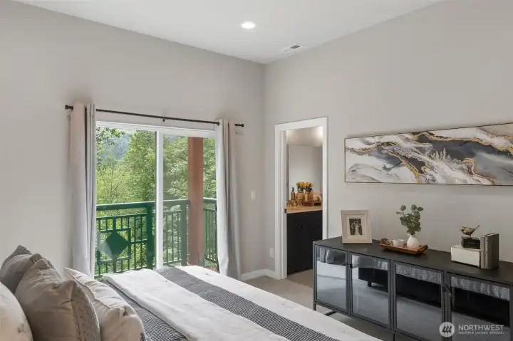 Upstairs Primary Bedroom