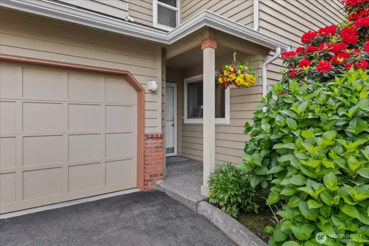 Super convenient entry and two car garage Super convenient entry and two car garage