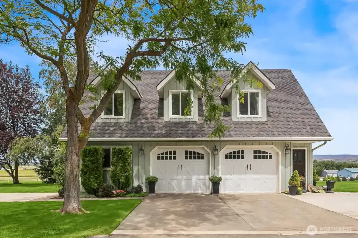 Guest Cottage with 900+ SF of living space over spacious 2 car garage