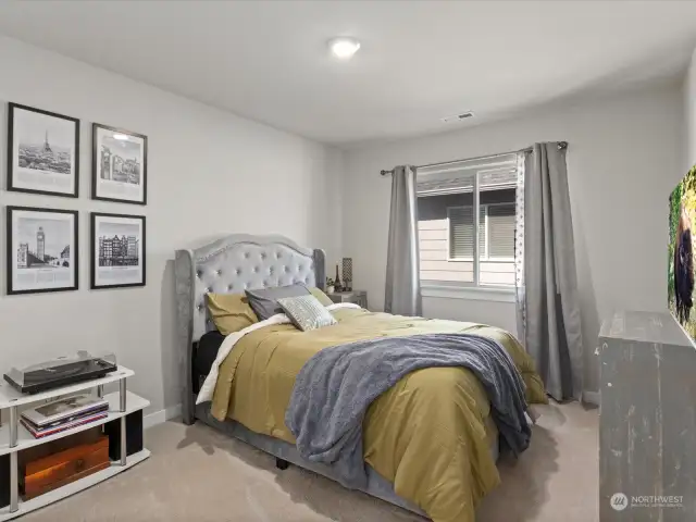With its generous dimensions and thoughtful design, one of the 5 bedrooms provides the perfect canvas for creating a personalized sanctuary. Whether it's a peaceful haven for rest and relaxation or a versatile space for work or hobbies, this room offers endless possibilities to suit your lifestyle.