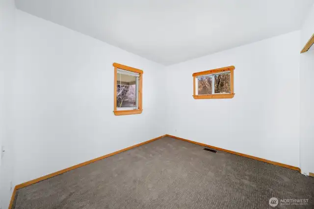 Bedroom #1 with new carpet.