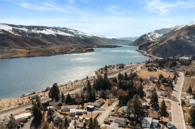 Aerial of the house and the distance to Lake Entiat on the Columbia River.