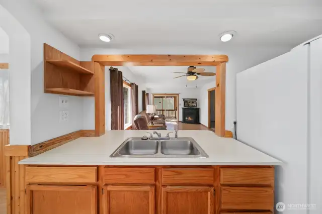 Pass-through from kitchen to living room.