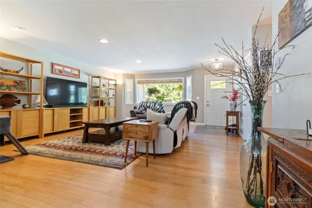 Great room with lots of natural light. Bamboo flooring.