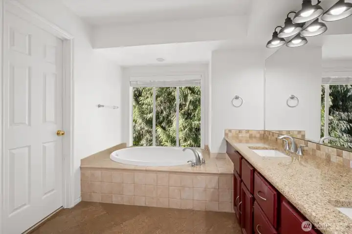 Jetted BathTub