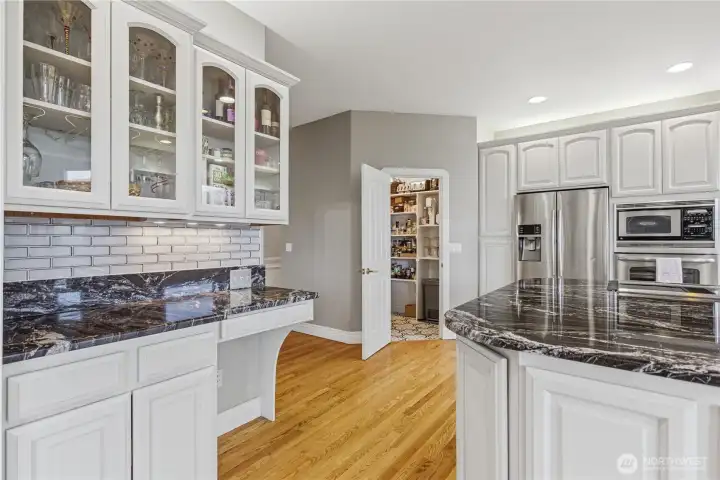 Kitchen with walk-in Pantry