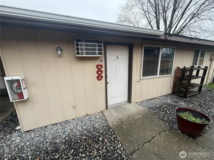 Front door - Unit B