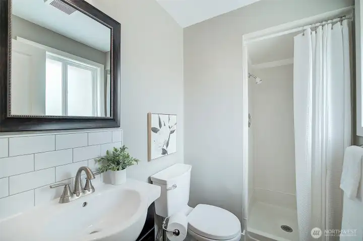 Primary 3/4 bathroom