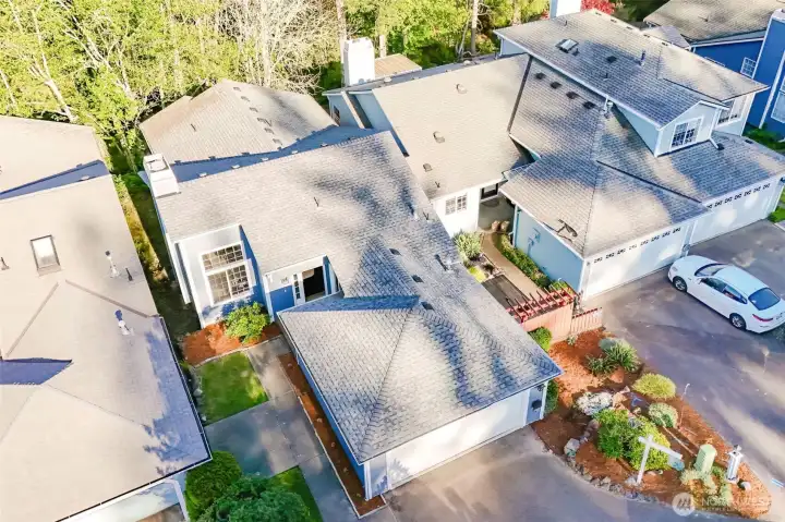 Located in a cul-de-sac with a long driveway you will have plenty of parking of you and all of your friends. Quiet neighborhood with friendly neighbors, not to mention located within blocks of Silver Ridge Elementary and Ridgetop Middle School. No more excuses for being late to school!