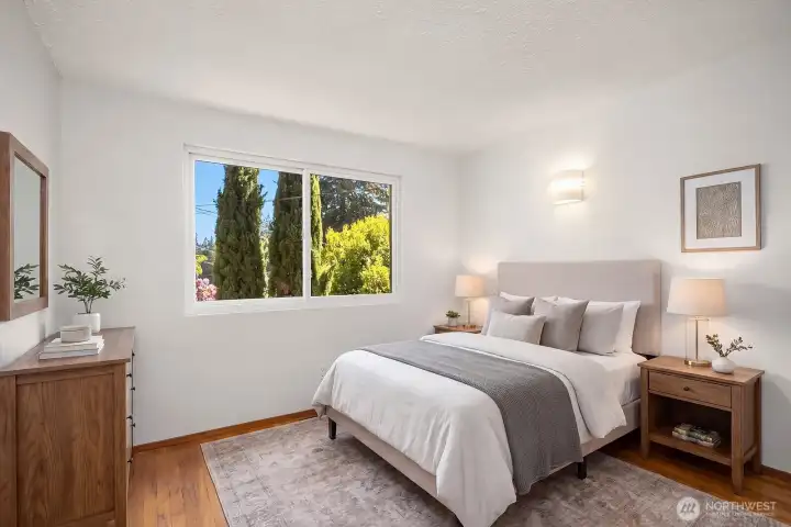Viturally staed 3rd bedroom.
