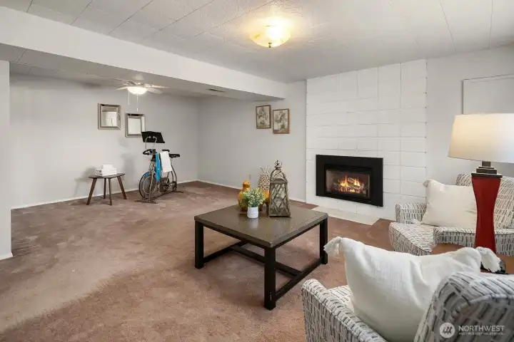 Another gas fireplace for enjoyable evenings.