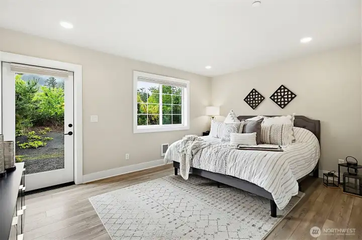 Over Sized bedroom on first floor or second primary suite?