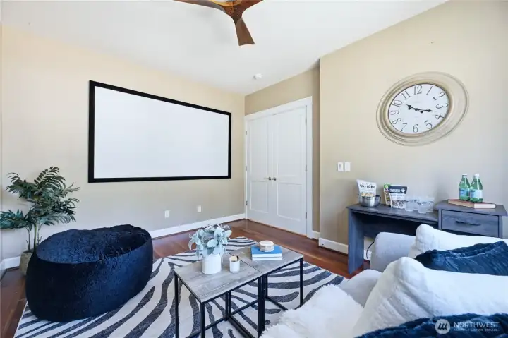 Lower-level bonus room